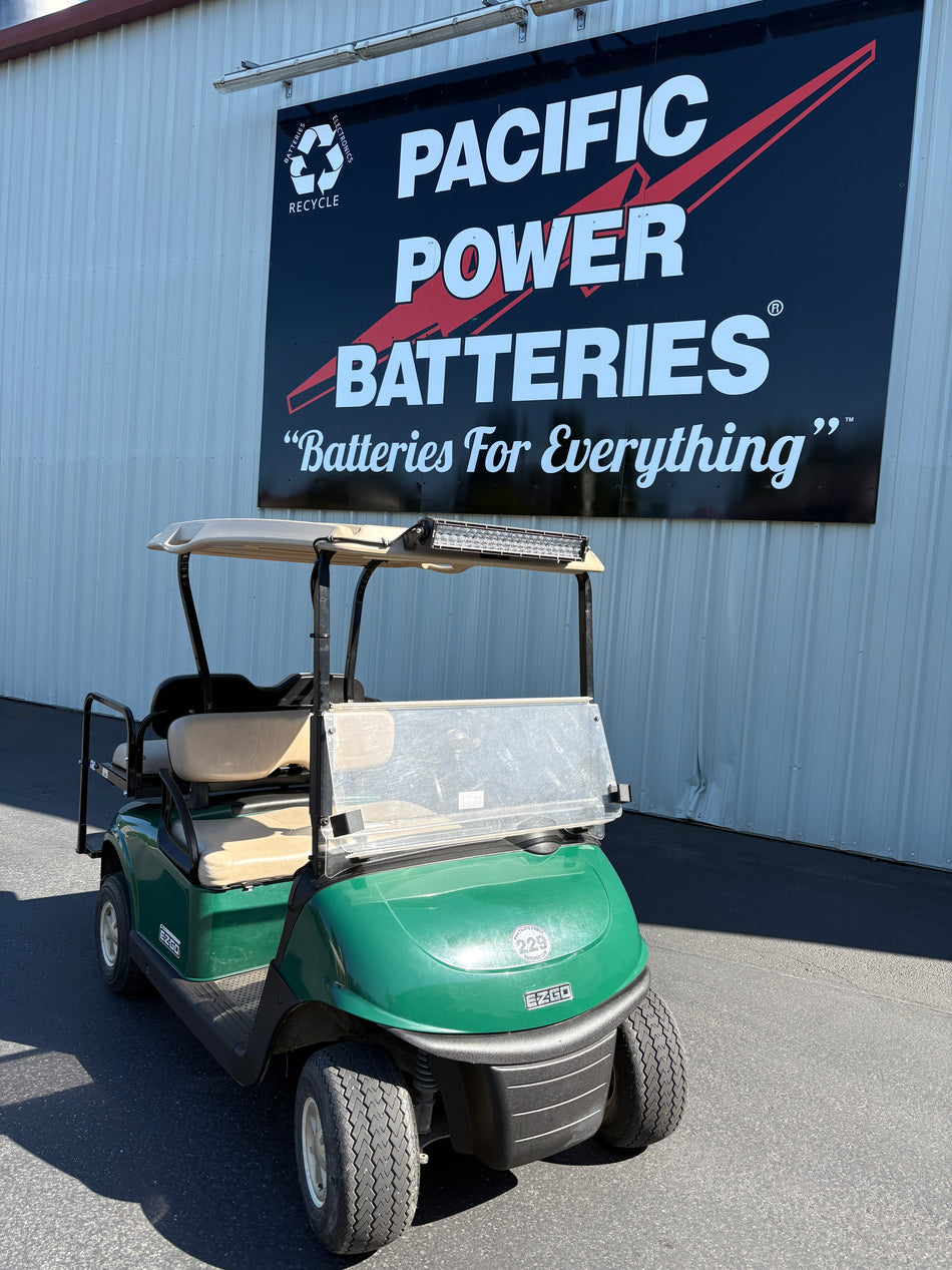GC-229 2016 EZGO RVX Hunter Green w/ Beige Top. NEW Batteries